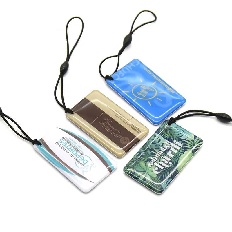 how to get Custom Keychain Cards Fashion Element