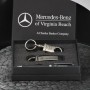 Il set regalo di design Mercedes Benz presenta per i titolari di attività commerciali
