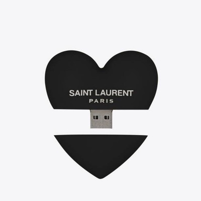 FLASH DRIVE USB EM FORMA DE CORAÇÃO YSL SAINT LAURENT