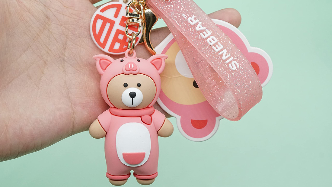 pink sinebear custom pvc keychain custom giveaway items